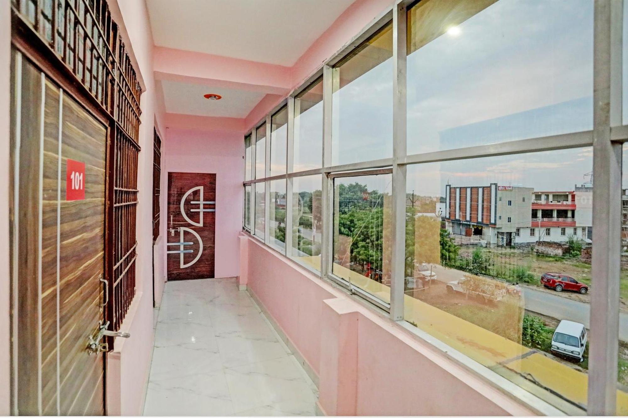 Oyo Flagship Hotel Star Inn Kanpur Ngoại thất bức ảnh